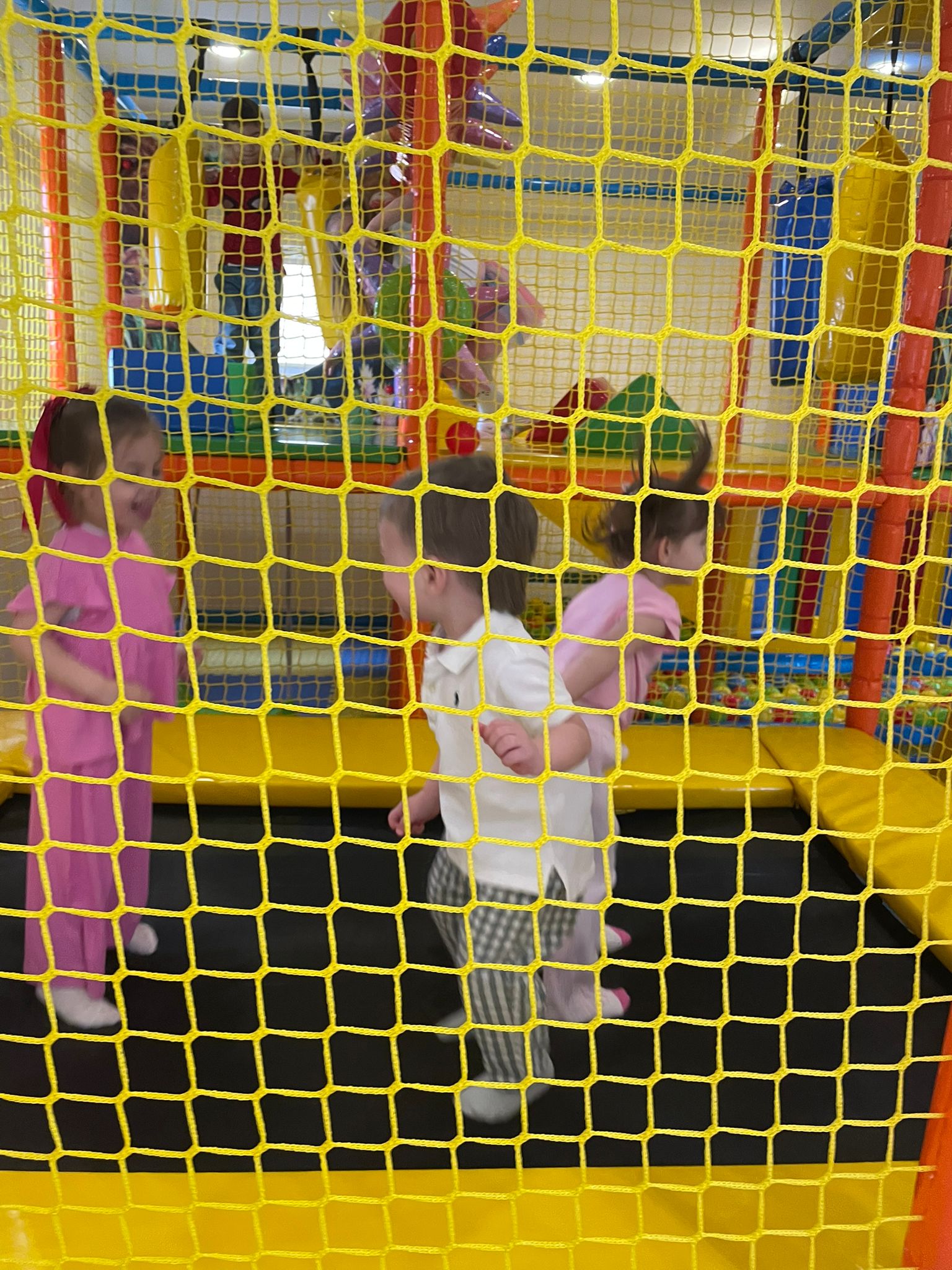 Detaliu decorativ din Party Play Club