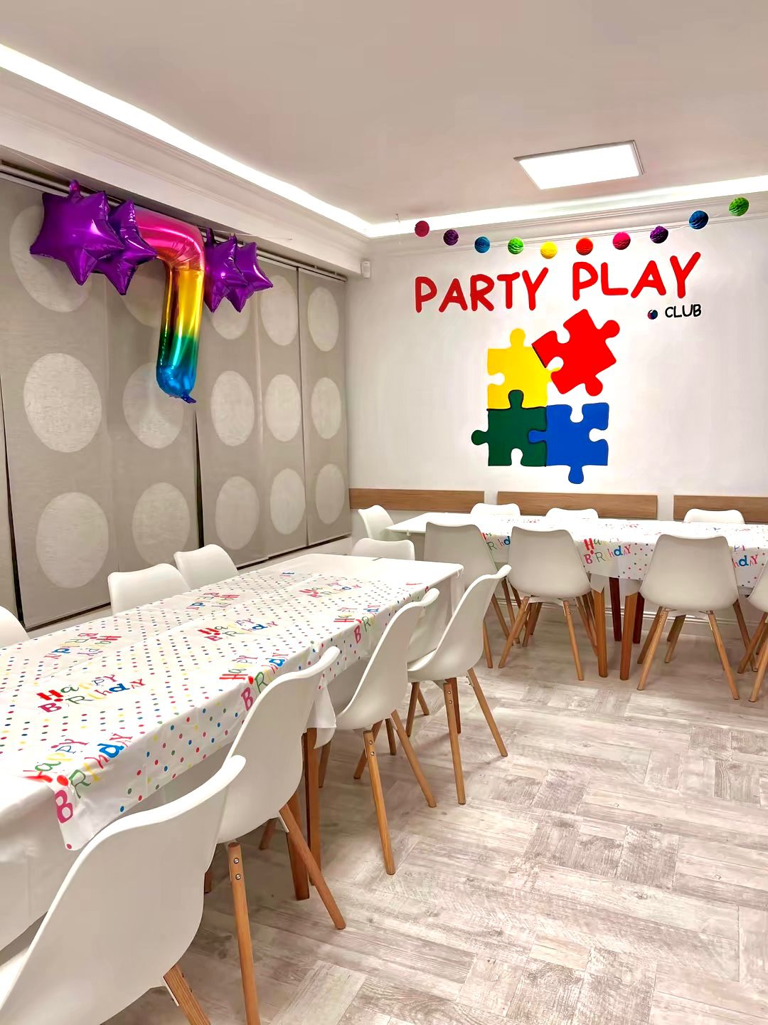 Moment aniversar surprins la Party Play Club